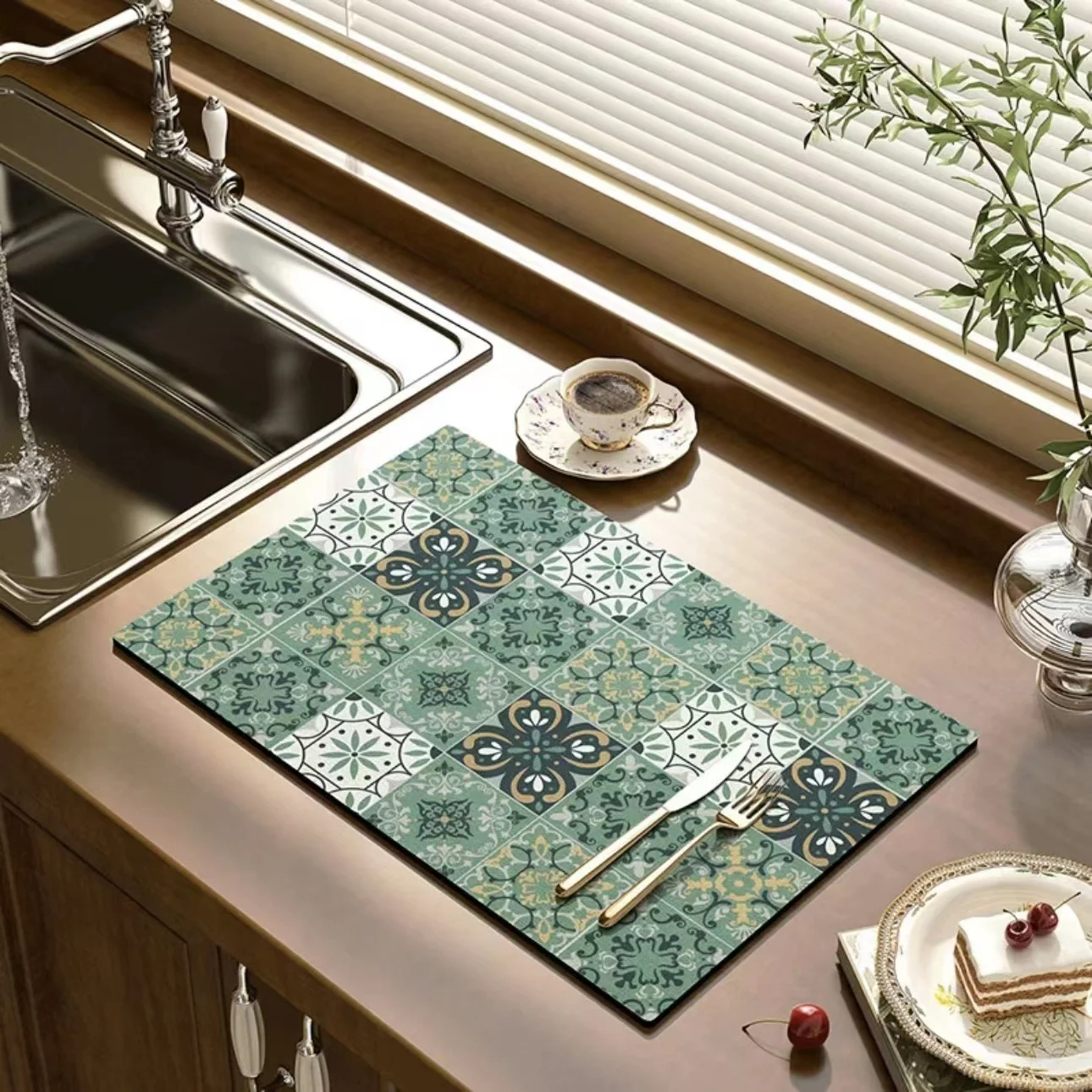 VIKAMA Black Marbling Super Ab - Kitchen Flooring Commercial のレビューと価格